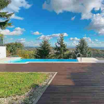 Zagreb House MEDVEŠČINA/with Pool Fitness & Recreational Facilities