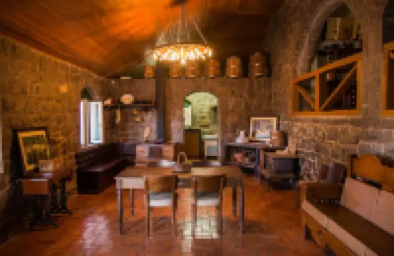 Casa de Pedra - Vinícola Mena Kaho