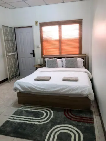 เอส.พี.ซี อพาร์ตเมนต์ บายบรอดเดอรัด โรงแรมใกล้ตลาดทวีทรัพย์พลาซ่า ร่มเกล้า