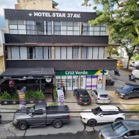 Star AV 37 Hotel