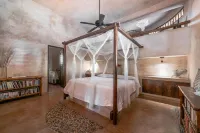 Troncones Point Hostel - Hostels