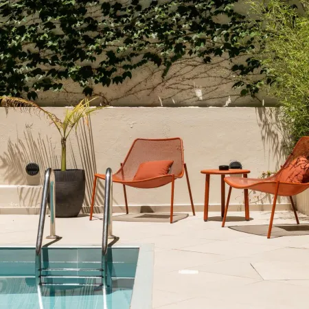 The City Hotel & Suites