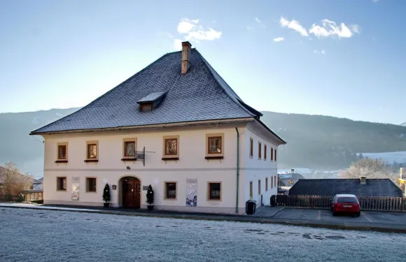 卡斯霍夫克萊施堡酒店