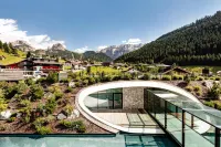 Hotel Alpenroyal - The Leading Hotels of the World - balcony
