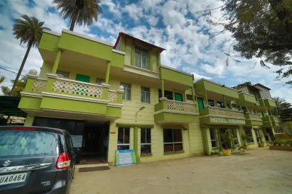 阿布山韋什蘭酒店