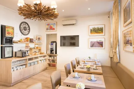 Le Concorde Отели рядом с достопримечательностью «Площадь Мирабо»