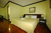 Hotel Villa Tournon Hotels in Santo Tomás