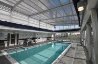 Holiday Inn Express & Suites Milford Hotels in Orange