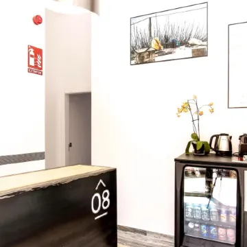 8 Rooms Tarifa