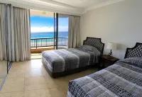 Pelican Sands Beach Resort Hotels in Currumbin