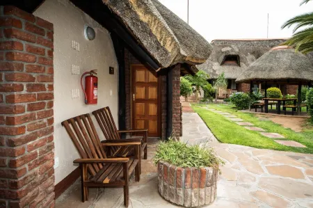 Cest Si Bon Hotel Отели в г. Очиваронго