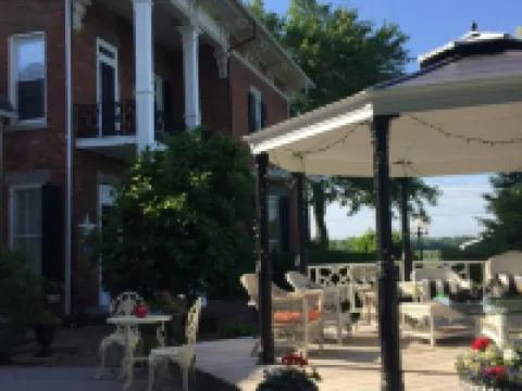 The Inn at Burnap's Hotéis em Sodus