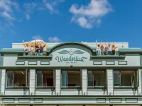 Wanderlust NZ Hotels in Tauranga