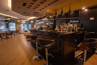 アルバノポリス ホテル