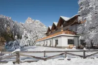 X Alp Hotel Hotels in Pozza di Fassa