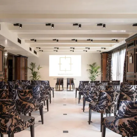 Palazzo Veneziano - Venice Collection