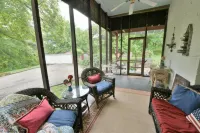 The Pines of Dresden - Homestay