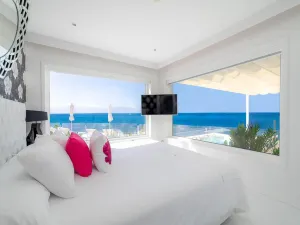 Lani's Suites de Luxe - Adults Only