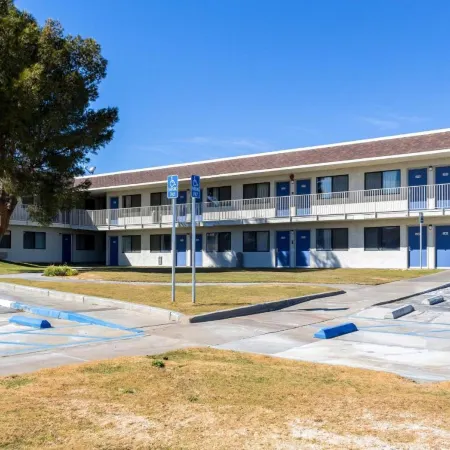 Motel 6 Mojave, CA