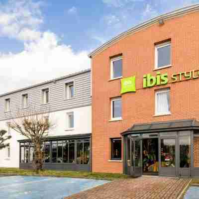 Hôtel IBIS STYLES Saint-Quentin Hotel Exterior