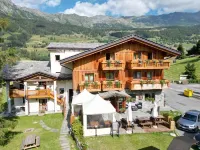 Albergo Punta Zerbion Отели в г. Antagnod
