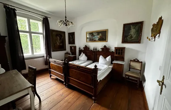 格羅威茲城堡伽尼酒店