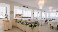 Hotel Baltic - Breakfast