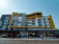 Accra Luxury Apartments at The Edge Hotels near Labadi