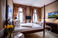 Hotel Niederländischer Hof Hotels near Schwerin Hauptbahnhof Railway Station