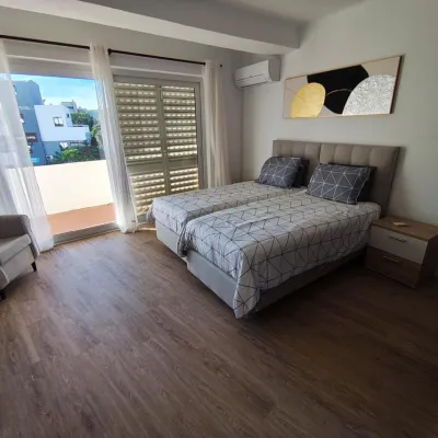 Praia dos Aveiros, one-bedroom, renovated, 5 minutes walk from the beach - Albufeira INN Отели рядом с достопримечательностью «Пляж Авейруш»