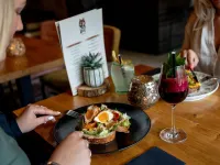 Wolf Hotel Kitchen & Bar - breakfast