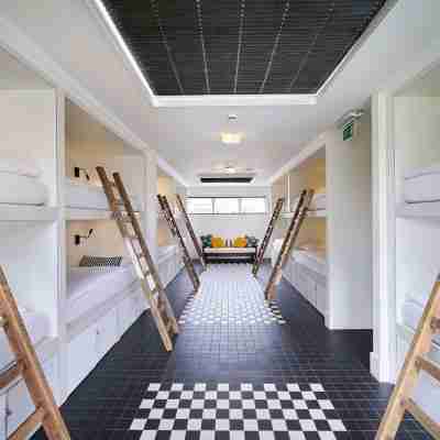 Hello I'm Local - Boutique Hostel Rooms