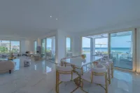 Royal Villa on the beach - วิลล่า