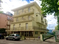 Hotel Monica - Beach