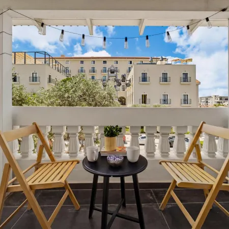 City Port Hotel by Sea N Rent