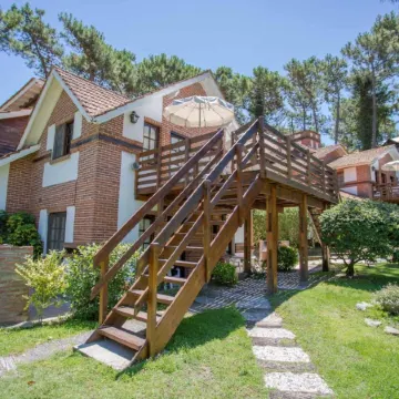 Posada del Bosque by HS