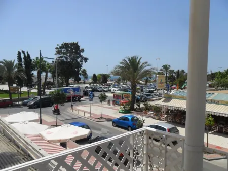 Las Américas - Mares Отели рядом с достопримечательностью «Сады Серро»