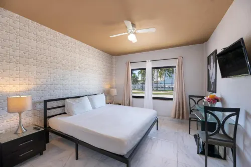 نوتبوك ميامي بيتش