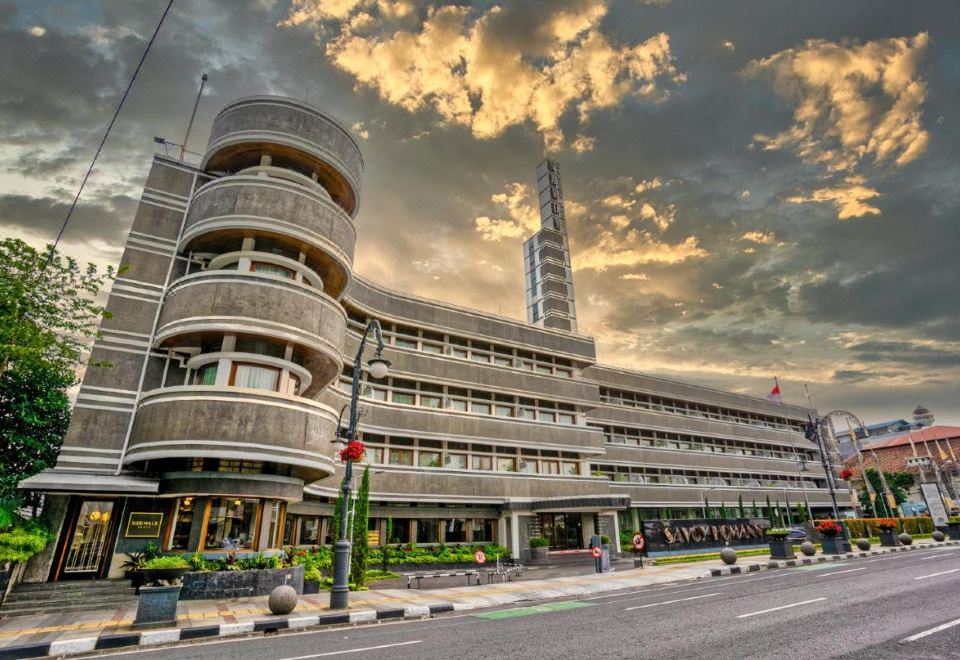 Savoy Homann Over view