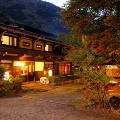 湯元 長座 Hotel Exterior