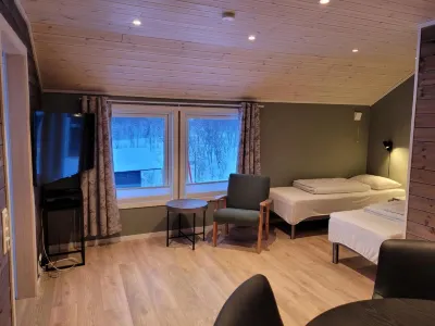 Lapphaugen Turiststasjon Hotels in Gratangen