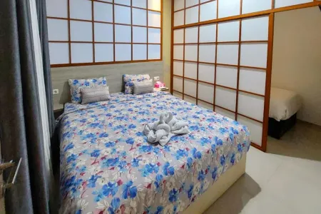 TwoSpaces Living at Maximus Inn Отели в г. Sei Selayur