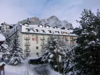 Apartamentos Midi 3000