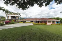 Chalet la Alemania Hotels in 