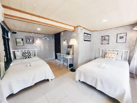 ห้องเตียงแฝด พร้อมระเบียง