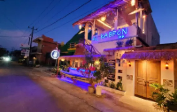 Al Kabron Inn Các khách sạn gần Pulau Menjangan Besar