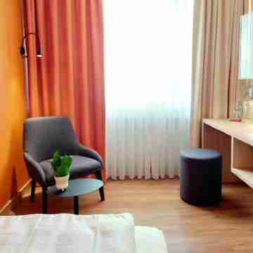 Heinrich Pesch Hotel Rooms