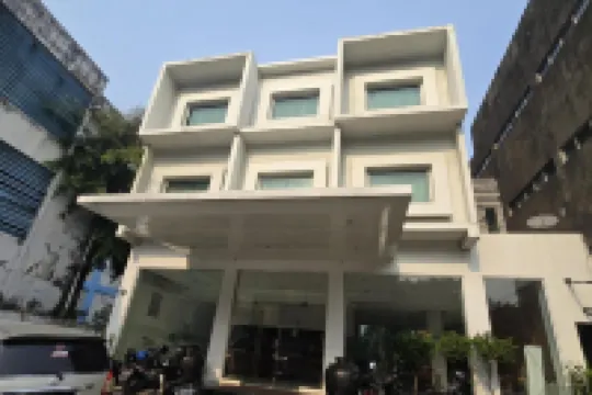 N2 Hotel Jakarta Gunung Sahari Hotel dekat Kemayoran Station