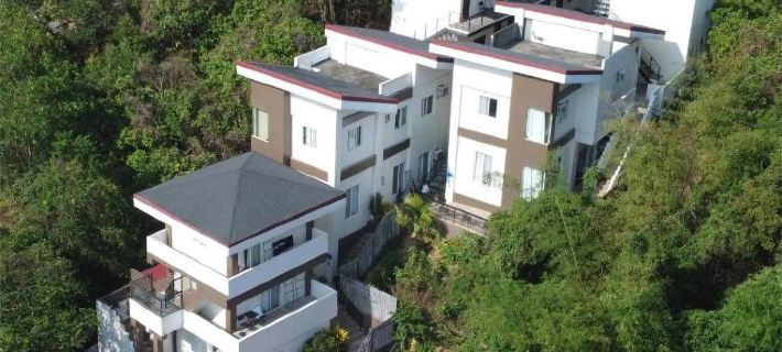 Vela Terraces Hotel Отели в г. Корон