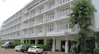 Dusit Hotel Sakon Nakhon Rajabhat University 주변 호텔